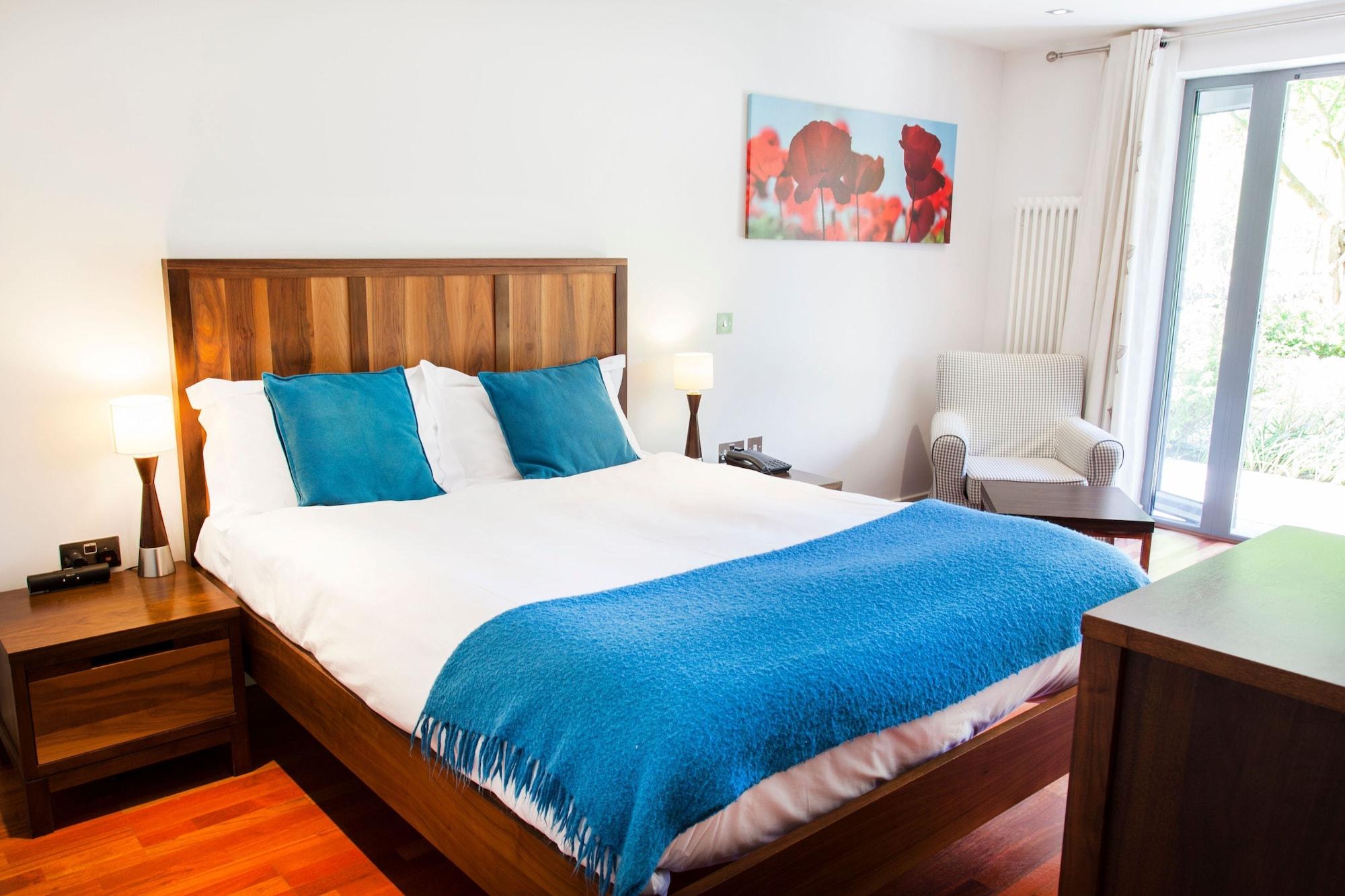 Lanes Hotel West Coker ภายนอก รูปภาพ